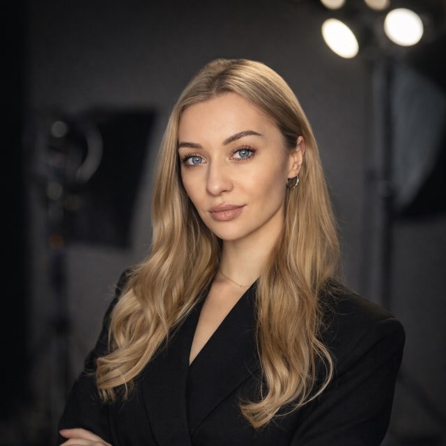 Анна Земскова